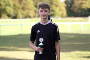 Sieger U18 männlich: Linus gewinnt die Jugendclubmeisterschaften 2025 beim MTC Germania