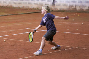 Tennis-Engel auf unser Anlage - Raphael